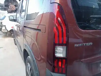 Автозапчасти б/у ЛЕВЫЙ ЗАДНИЙ ФОНАРЬ за PEUGEOT RIFTER 1.5 BLUEHDI 130 ссылки OEM IAM 9819427380  