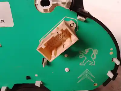 Автозапчасти б/у приборная доска за citroen c3 8h01 ссылки oem iam 98041181xt  