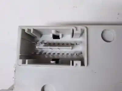 İkinci el araba yedek parçası röle/sigorta kutusu için alfa romeo giulietta (191) 940a3000 oem iam referansları 50520758  