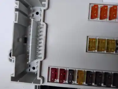 İkinci el araba yedek parçası röle/sigorta kutusu için alfa romeo giulietta (191) 940a3000 oem iam referansları 50520758  