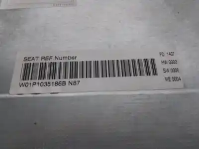 Peça sobressalente para automóvel em segunda mão sistema de áudio / rádio cd por seat leon (1p1) bxe referências oem iam w01p035186b  