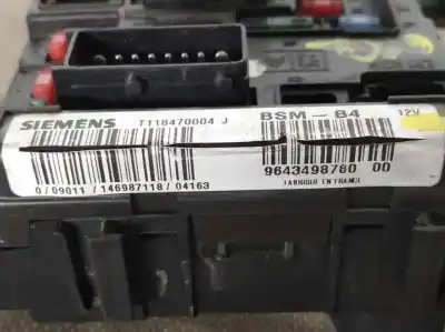 Peça sobressalente para automóvel em segunda mão caixa de fusíveis e relés por citroen c3 1.4 hdi 16v sx referências oem iam 9643498780  