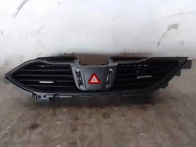 Автозапчастина б/у аераційна решіта для hyundai i30 fastback (pde, pden) 1.0 t-gdi посилання на oem iam 93730g3000