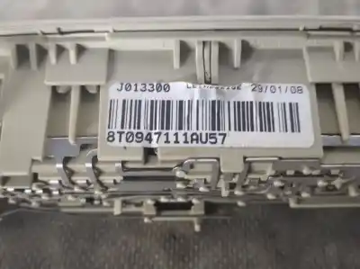 Автозапчасти б/у внутренний свет за audi a4 b8 (8k2) 2.0 tdi ссылки oem iam 8t094711au57  