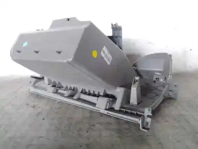 Автозапчасти б/у бардачок за renault kangoo ii (f/kw0) k9k801 ссылки oem iam 8200451645  