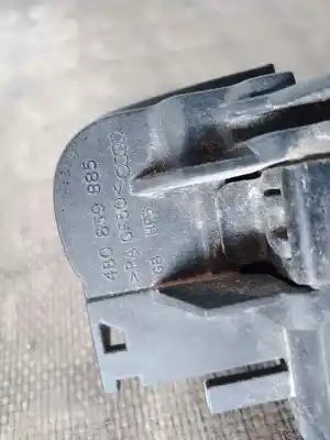 Автозапчасти б/у задняя левая наружная ручка за audi a4 b6 (8e2) 1.9 tdi ссылки oem iam 4b0839885  