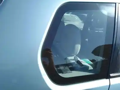 Pièce détachée automobile d'occasion vitre triangulaire custode arrière droit pour mitsubishi space star (dg0) 1900 di-d avance références oem iam mr135740  