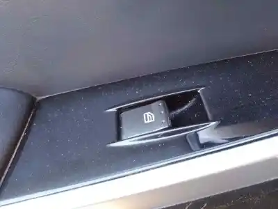 Pezzo di ricambio per auto di seconda mano comandi alzacristalli posteriore sinistro per ssangyong korando d20dtf riferimenti oem iam 