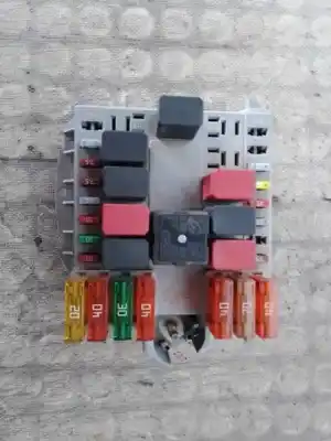 Автозапчасти б/у блок реле/предохранителей за fiat i doblò (119) 223b1000 ссылки oem iam 51763772