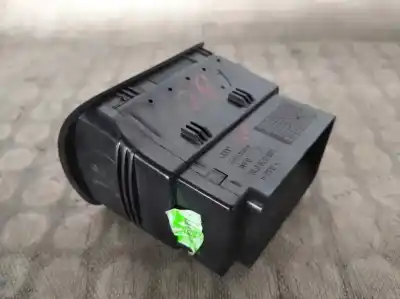 Автозапчасти б/у аэрационная решетка за seat toledo ii (1m2) 1.9 tdi ссылки oem iam 8l0820901  