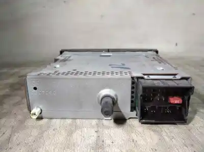 Second-hand car spare part audio system / radio cd for citroen c4 picasso i monospace (ud_) 1.6 hdi oem iam references 96662670xt  