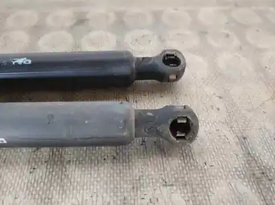 Автозапчастина б/у амортизаторі багажника/дверей для citroen c3 8h01 посилання на oem iam 9683733980  
