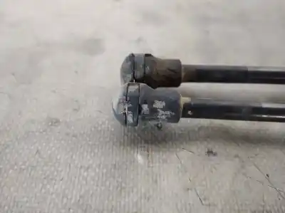 Автозапчастина б/у амортизаторі багажника/дверей для citroen c3 8h01 посилання на oem iam 9683733980  