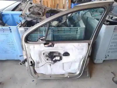 Автозапчасти б/у дверь передняя правая за peugeot 307 break / sw (s1) rhsdw10ated ссылки oem iam   