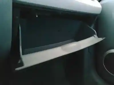 Автозапчастина б/у бардачок для smart forfour g 135930 посилання на oem iam   