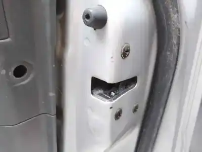 Peça sobressalente para automóvel em segunda mão fechadura da porta dianteira direita por hyundai santa fe (sm) d4ea-v referências oem iam 