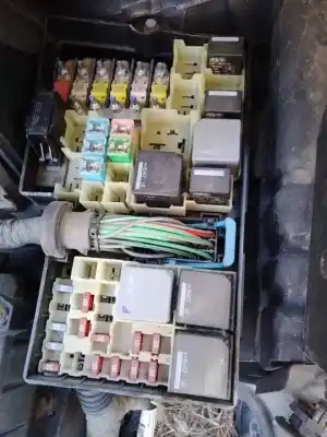 Pezzo di ricambio per auto di seconda mano scatola relè/fusibili per ford focus c-max (cap) trend (d) riferimenti oem iam   