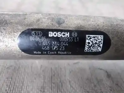 Pezzo di ricambio per auto di seconda mano rampa iniettori per opel corsa c z13dt riferimenti oem iam 46817523  