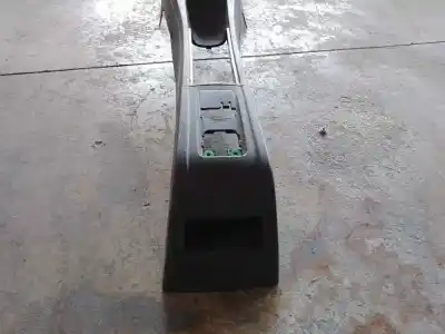 Автозапчастина б/у центральний подлокник для opel corsa d z14xep посилання на oem iam 13184076  