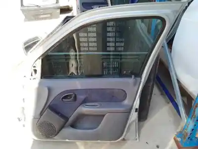Автозапчастина б/у передні праві двері для renault clio ii fase i (b/cb0) f8q630 посилання на oem iam   