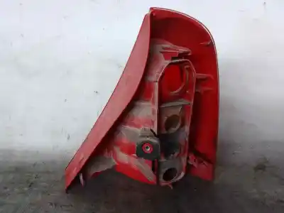 Second-hand car spare part left tailgate light for renault clio ii fase ii (b/cb0) d7f726 oem iam references 7700410515  