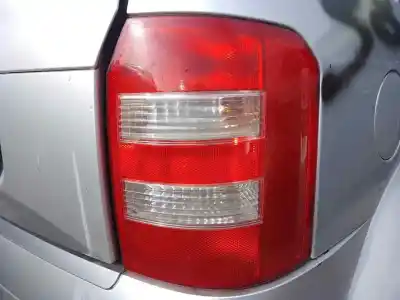 Автозапчастина б/у правий ліхтар для audi a2 (8z0) 1.4 посилання на oem iam 