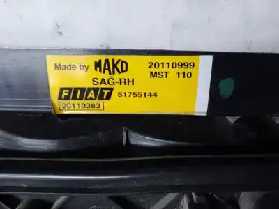 Автозапчастина б/у правий ліхтар для fiat i doblo (119) 1.2 (223axa1a) посилання на oem iam 20110999  