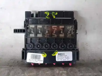 Pièce détachée automobile d'occasion boîtes à fusibles pour renault megane iv berlina 5p experience références oem iam 241143738r  