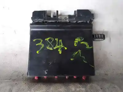 Pièce détachée automobile d'occasion boîtes à fusibles pour renault megane iv berlina 5p experience références oem iam 241143738r  