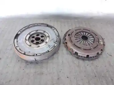 Second-hand car spare part ENGINE FLYWHEEL for FORD FOCUS BERLINA (CAP)  OEM IAM references GGV30  