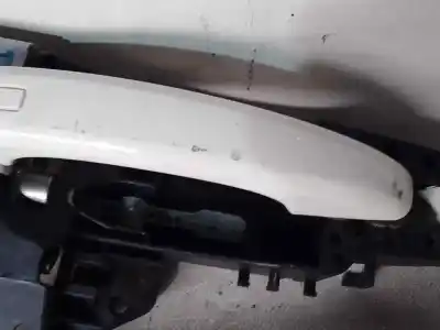 Recambio de automóvil de segunda mano de maneta exterior delantera derecha para audi a1 (8x1) cayc referencias oem iam 8t2837886b  