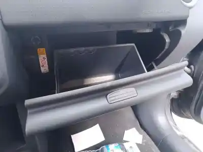 Автозапчастина б/у бардачок для mitsubishi colt vi (z3_a, z2_a) 1.1 (z31a, z32a) посилання на oem iam   