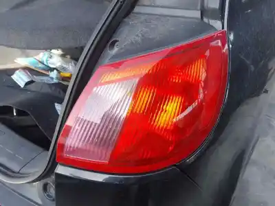 Автозапчастина б/у правий ліхтар для mitsubishi colt vi (z3_a, z2_a) 1.1 (z31a, z32a) посилання на oem iam 