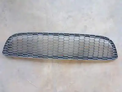 Peça sobressalente para automóvel em segunda mão grelha de pára choques frontal por bmw serie 1 berlina (e81/e87) m47n204d4 referências oem iam 