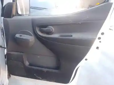Автозапчасти б/у обивка передней правой двери за nissan nv200 /evalia (m20/m) 1.5 evalia acenta ссылки oem iam 