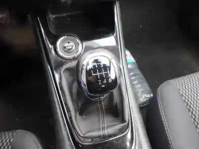 Second-hand car spare part gear lever knob for nissan pulsar fastback (c13) 1.5 dci oem iam references 