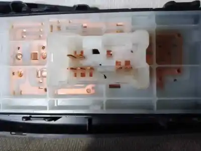 Автозапчасти б/у выключатель переднего правого окна за nissan pulsar fastback (c13) 1.5 dci ссылки oem iam 809603zl0a  