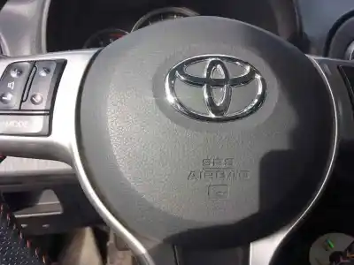 Peça sobressalente para automóvel em segunda mão caixa de fusíveis e relés por toyota yaris (ksp1/nlp1/nsp1) d1nd referências oem iam 