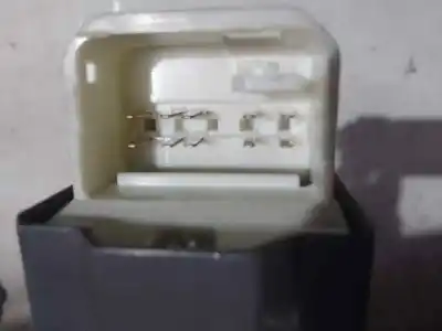 Pezzo di ricambio per auto di seconda mano interruttore alzacristalli anteriore sinistro per toyota yaris (ksp1/nlp1/nsp1) d1nd riferimenti oem iam   