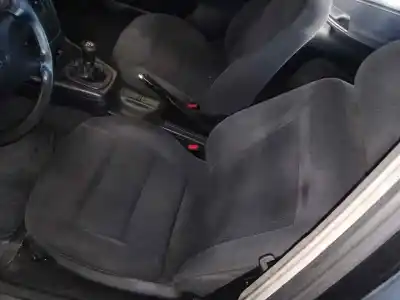 Автозапчастина б/у ліве передне сиділо для audi a4 avant (b5) 2.4 посилання на oem iam 