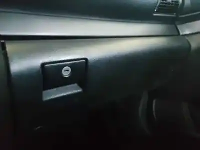 Автозапчастина б/у бардачок для audi a4 avant (b5) 2.4 посилання на oem iam 
