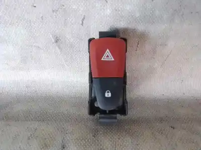 Peça sobressalente para automóvel em segunda mão INTERRUPTOR 4 PISCAS - EMERGÊNCIA por RENAULT MEGANE IV BERLINA 5P  Referências OEM IAM   