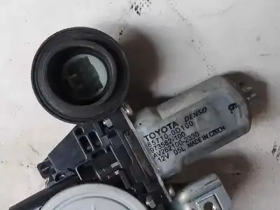 Автозапчастина б/у регулятор переднього правого скла для toyota yaris (ksp9/scp9/nlp9) 1nrfe посилання на oem iam 857100d100  