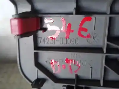 Peça sobressalente para automóvel em segunda mão botão / interruptor elevador vidro dianteiro direito por toyota yaris (ksp9/scp9/nlp9) 1nrfe referências oem iam 742310d090  