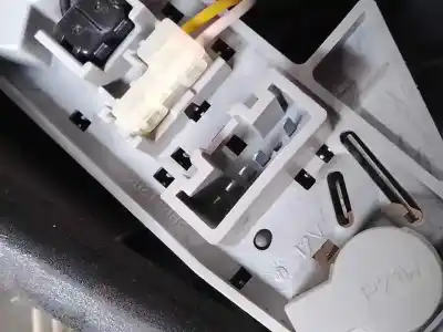 Автозапчасти б/у правый задний фонарь за toyota yaris (ksp9/scp9/nlp9) 1nrfe ссылки oem iam   