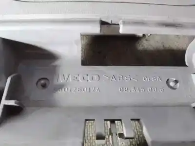 Автозапчастина б/у внутрішне світло для iveco daily camión f1ae0481e4 посилання на oem iam 5801260124  