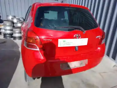 Автозапчастина б/у правий задній амортизатор для toyota yaris (ksp9/scp9/nlp9) 1nrfe посилання на oem iam 