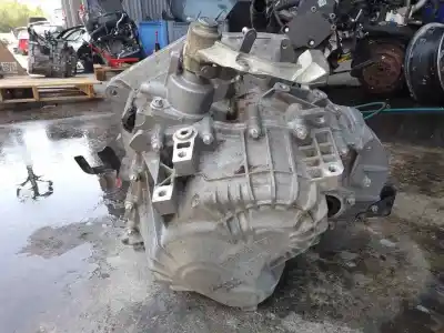 Second-hand car spare part gearbox for opel vectra c (z02) 1.9 cdti (f69) oem iam references 55186623  