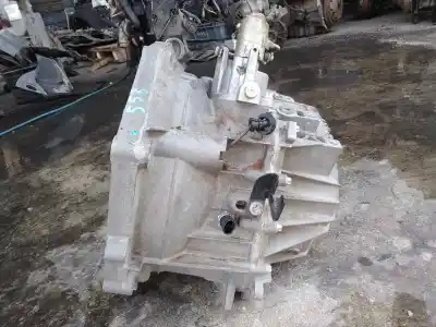 Second-hand car spare part gearbox for opel vectra c (z02) 1.9 cdti (f69) oem iam references 55186623  