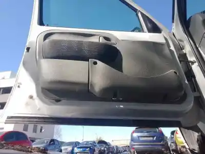 Автозапчастина б/у оббірка передніх дверей ліва для renault kangoo i (f/kc0) k9k718 посилання на oem iam 